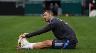 Mientras disputa la Copa América, Guido Rodríguez se quedó sin club.