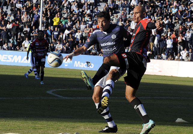 En el final, Patronato encontró la victoria y sigue en la cima
