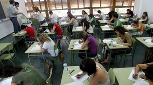 Los estudiantes se llevan cada vez más materias a diciembre