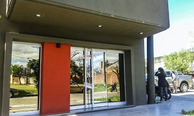 Clausuraron a tres reconocidas empresas por arrojar residuos en el norte de la Ciudad Clausuraron a tres reconocidas empresas por arrojar residuos en el norte de la Ciudad