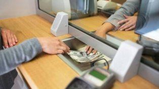 Nuevo aumento salarial para bancarios: sueldo inicial de $2,6 millones y bono millonario en noviembre