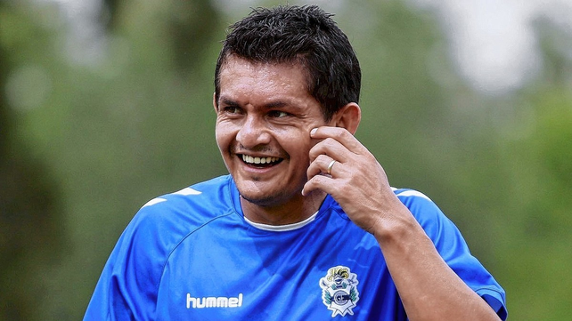 Gimnasia se pone duro ante el interés de Colón por el Pulga