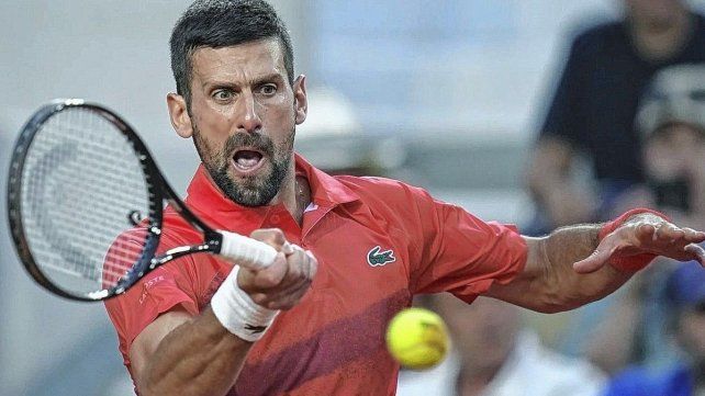 Djokovic sorteó una lesión en pleno partido para vencer a Corentin Moutet