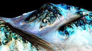 El hallazgo de agua en Marte abre expectativas de que haya existencia de vida