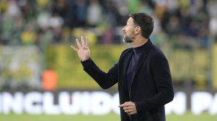 Kily González.El entrenador de Central jugará con línea de cuatro en el fondo. Resta saber quiénes serán.