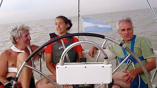 Brasil dejó de buscar a los argentinos que naufragaron en un velero hace 20 días