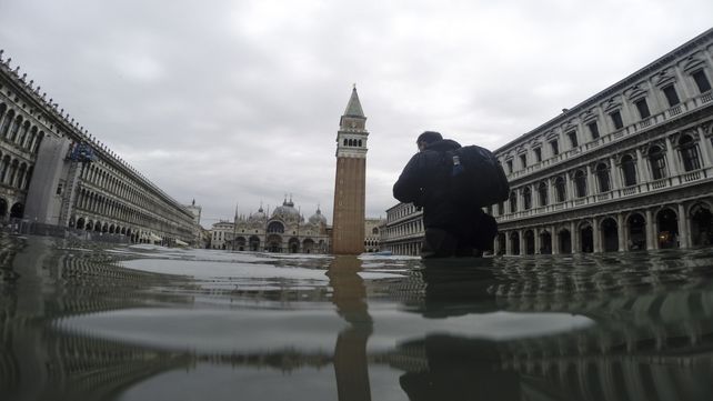 La plaza de San Marcos totalmente inundada este viernes. El agua alta continuaba ayer.
