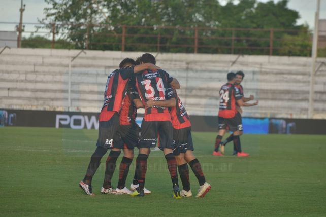 Patronato lo hizo de nuevo, ganó en el Grella y alimenta su ilusión de quedarse en Primera