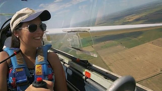 Quién era Fiorela, la joven piloto que falleció tras accidentarse en el aeródromo de Esperanza