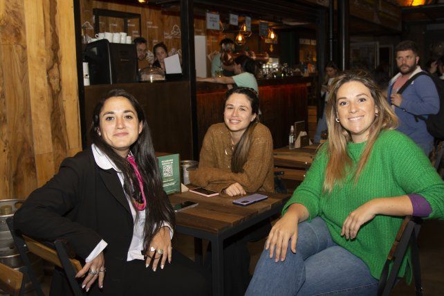 Emilse Guardia, Lucía Comelli y Giovanna Cichillitti