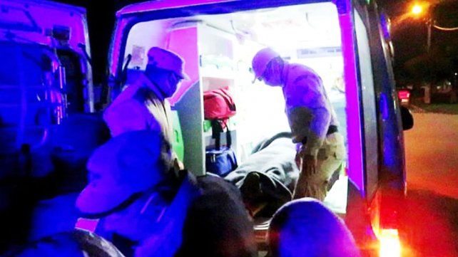 El hombre muerto encontrado en una embarcación en un canal del río