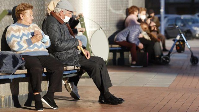 Canasta básica de jubilados: con dos haberes mínimos no se alcanza a cubrirla 