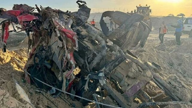 Israel admitió fallas profesionales en el ataque que mató a 15 trabajadores humanitarios en Gaza