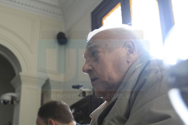 Los médicos estaban a cargo y deben saber qué pasó con los mellizos
