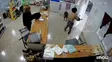Una almacenera santafesina se hizo viral tras pelear con una mujer que le quiso robar
