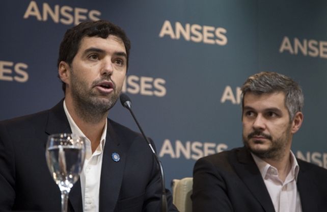 euforia. Basavilbaso y Peña festejaron la aplicación de la ley.