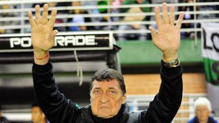 Banfield llega a Santa Fe sin su DT y sin el goleador