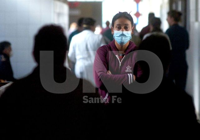 Solidaridad. En caso de no pertenecer a un grupo de riesgo aconsejaron no forzar la vacunación / Foto: Juan Manuel Baialardo - Uno Santa Fe