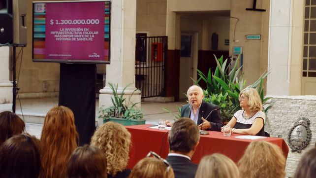 Lifschitz junto a la ministra Balagué.&nbsp;