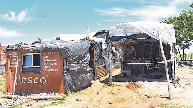 Tapera. El lugar donde ocurrió el doble crimen en Barrancas funciona como kiosco aunque también vende drogas.