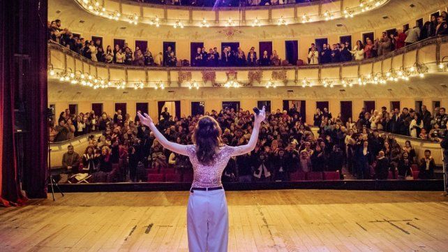 Artistas entrerrianos brillaron en la Gala Patria del Teatro 3 de Febrero