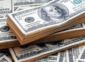 El dólar cerró la semana con una nueva suba y llegó a $522