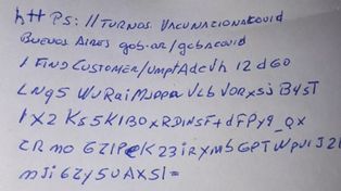 Le pidió a su papá que le pasar un link por whatsapp y la respuesta se viralizó al instante