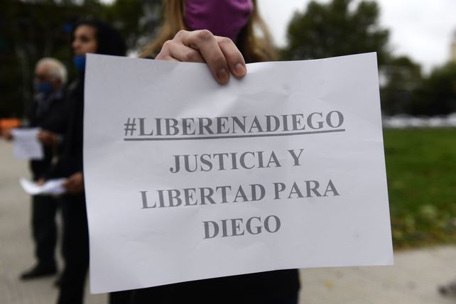 Vecinos y allegados a Diego se manifestaron en reclamo de su libertad.