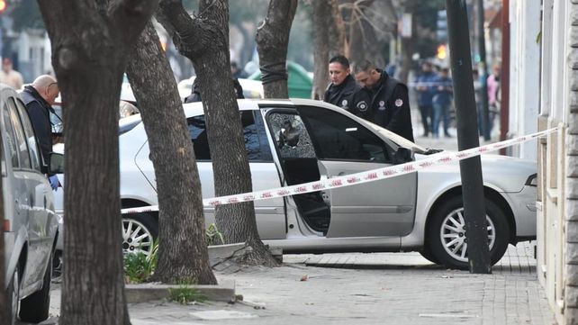 Asesinaron a balazos a un hombre dentro de un automóvil en pleno Pichincha