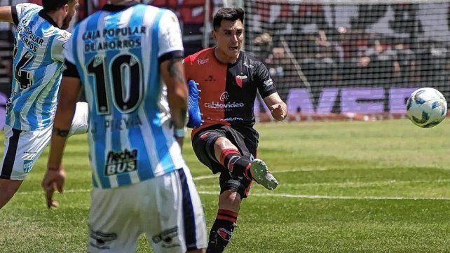 Cristian Vega volvió a jugar y es pura confianza en Colón