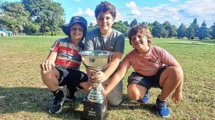 Estudiantes se consagró bicampeón del Litoral en la categoría Junior