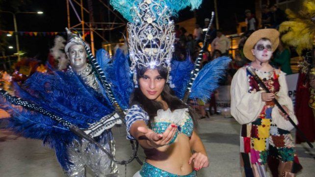 Carnaval en Paraná: desfilaron las comparsas ganadoras