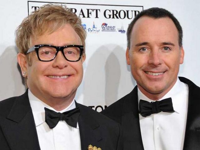 Elton John se casa con su pareja en mayo