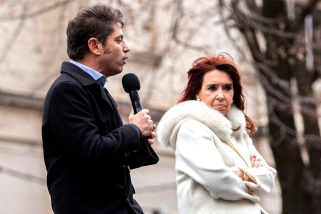 Cristina Kirchner publicó un extenso comunicado en el que criticó la estrategia electoral del gobernador Axel Kicillof.