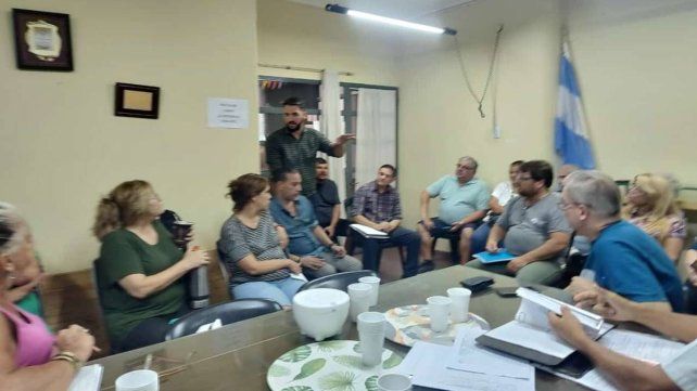 Reunión de la Red de Vecinales por Seguridad en la vecinal de barrio Fomento 9 de Julio.