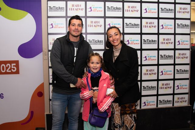 Pablo Gutiérrez, Jazmin Paz y Sabrina Traini