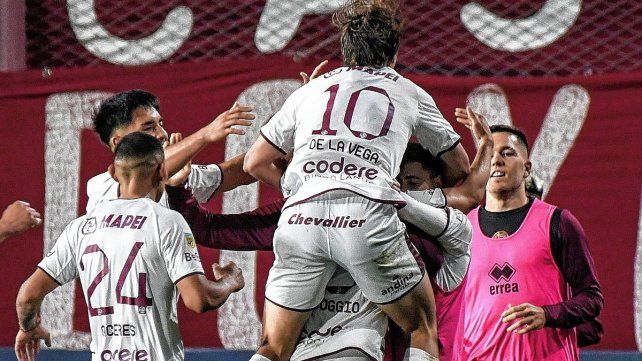 Lanús ganó de local.