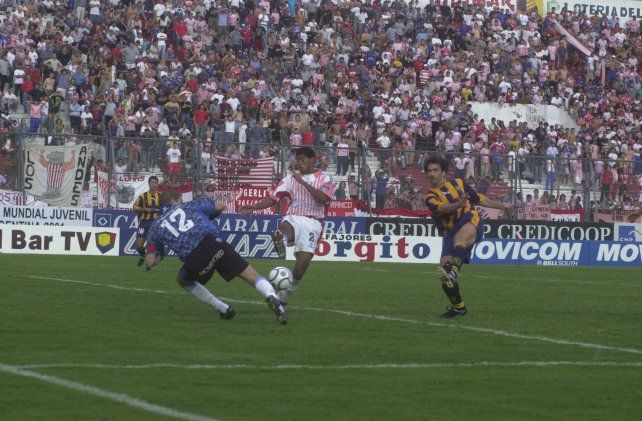 Juan Antonio Pizzi marcó un doblete en el último partido entre Central y Los Andes.
