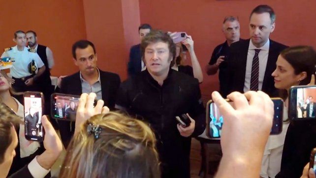 Javier Milei encabezó el tradicional brindis con periodistas en Casa Rosada.&nbsp;