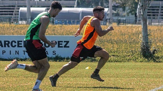 El plantel profesional de Colón volverá a trabajar entre amenazas de reclamo salarial