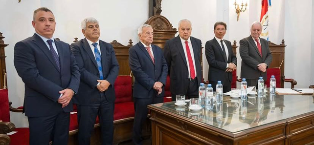 La Corte Suprema provincial encara el tramo final de su reestructuración con el retiro de miembros históricos.