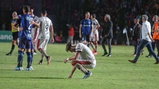 Colón no pudo romper el maleficio ante Atlético Tucumán