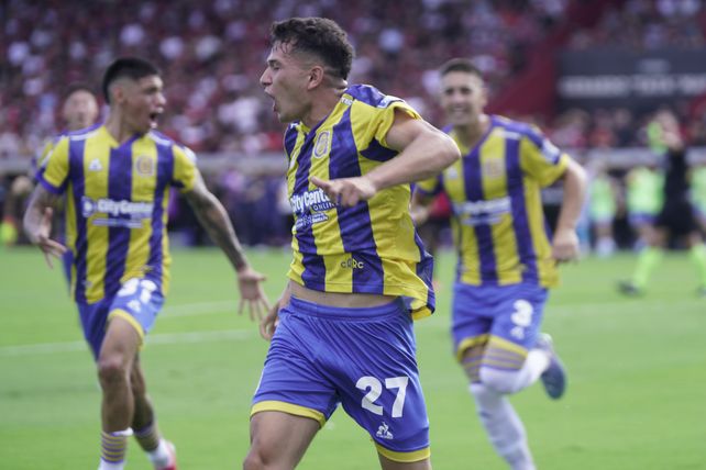 Gaspar Duarte lo grita con alma y vida. Fue el primer gol de Central en el clásico frente a Newell's.