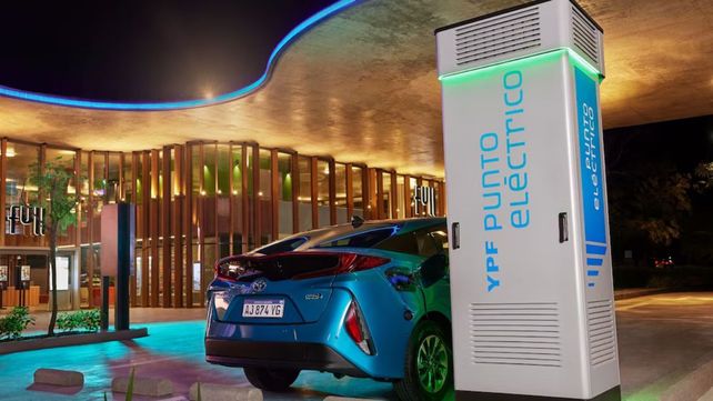 YPF cuenta con algunos puntos de carga para autos eléctricos