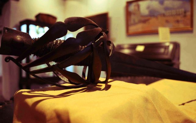 Exhiben una espada de la época de la conquista en el Museo Histórico