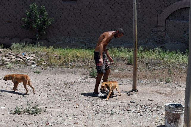 Dos horas cara a cara con Pereg, el hombre gato, cuando no se sabía de un doble crimen
