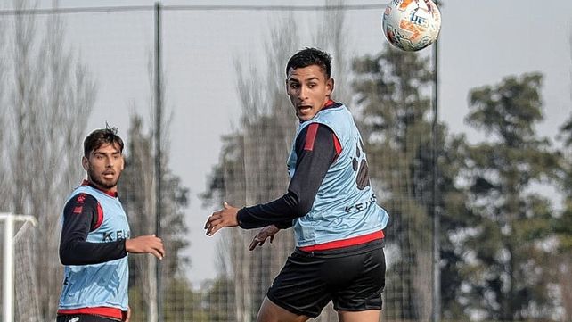 Colón puso manos a la obra con dudas para recibir a Banfield