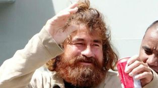 Sobrevivió 13 meses en alta mar y lo acusan de haberse comido a su compañero