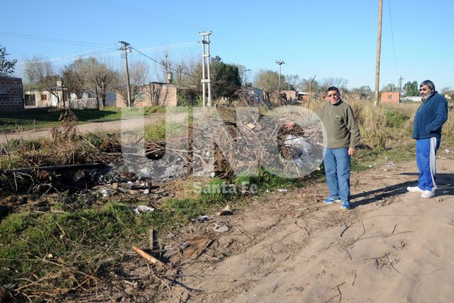 Transitar por barrio Los Troncos es toda una odisea