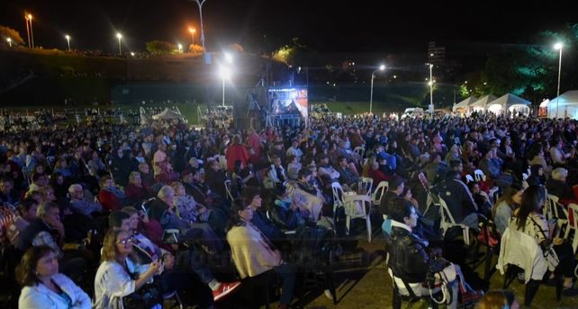 Abrió, a puro folclore, la 30° edición de la Fiesta Nacional del Mate